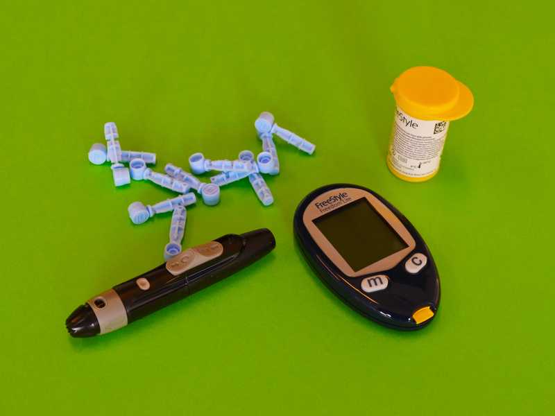 Lifestyle changes to manage diabetes